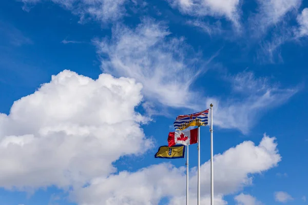 Flags Canada Richmond British Columbia Ploes Blue Cloudy Sky — Stock Photo, Image
