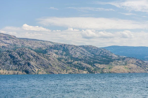 Okanagan Θέα Στη Λίμνη Καλοκαίρι Μπλε Ουρανό British Columbia Canada — Φωτογραφία Αρχείου