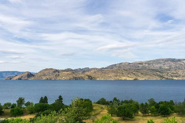 Okanagan Vista Lago Hora Verano Con Cielo Azul Columbia Británica — Foto de Stock