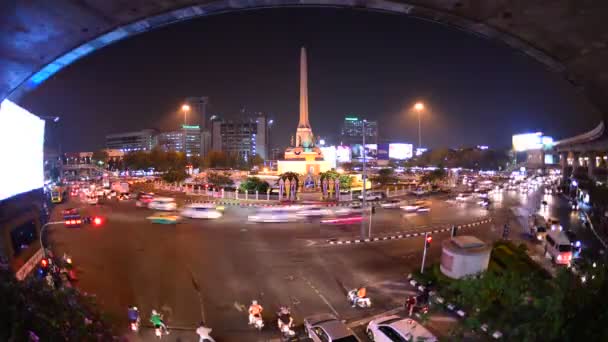 Timelapse Tráfico Rotonda Monumento Victoria Bangkok Tailandia — Vídeos de Stock