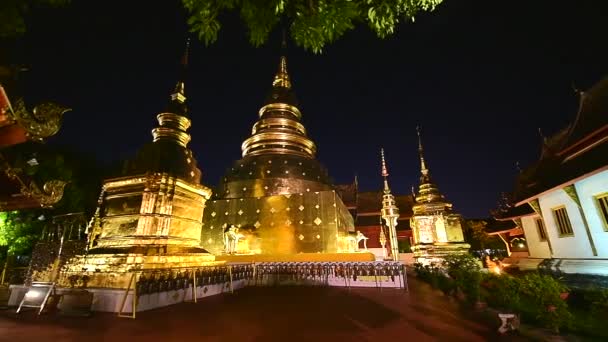 Templo Wat Phra Singh Bonito Templo Muito Mais Famoso Crepúsculo — Vídeo de Stock