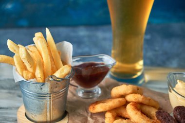 aperatifler bardakta light bira için çeşitli