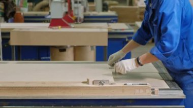 freze makinesi, adam kabilelerini hazırlar ahşap boşlukları kapıyı köy iç kapılar üretimi için