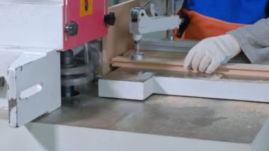 keskin ahşap boşlukları, rustik iç kapılar üretim süreci