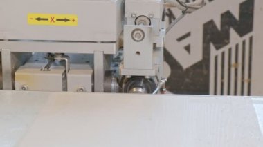 iş freze tezgahı, ahşap boşlukları kapıyı köy iç kapılar üretimi için hazırlar