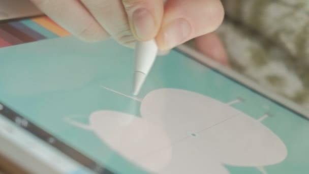 Tekening op de Tablet PC — Stockvideo