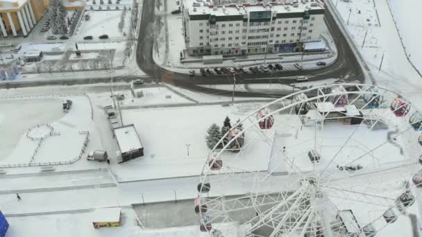 Chebeksary, Rusya - 20 Aralık 2018: şehir, kış, hava video kare, hava görünümünü üzerinde bir dönme dolap — Stok video