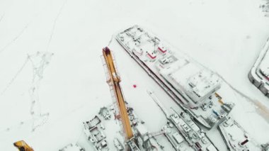 donmuş liman, gemi, helikopter ateş kış iskelelerde