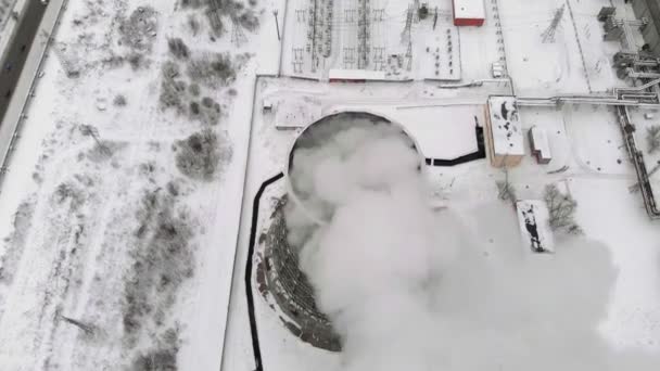 冬季热电站。鸟瞰。顶视图, 直升机拍摄 — 图库视频影像