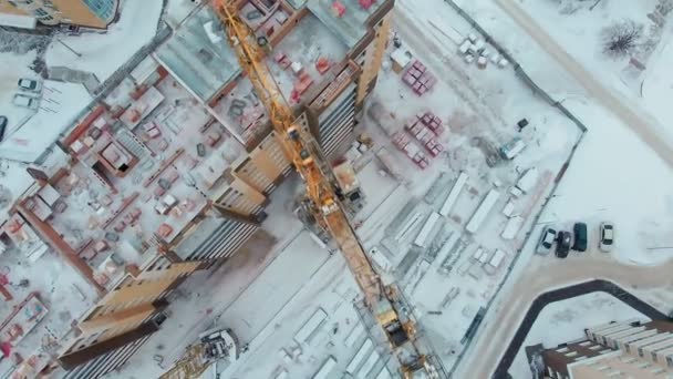 Stavba domu, letecké, natáčení helikoptéra — Stock video