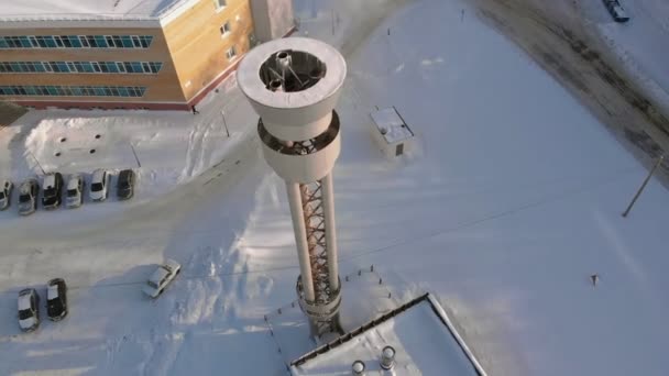 Nerezové potrubí pro spaliny z kotelny, letecké natáčení — Stock video