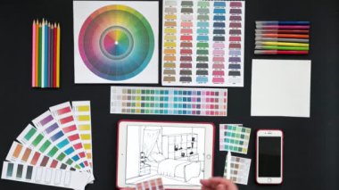 Üstten Görünüm tablo grafik tasarımcısı, siyah arka plan