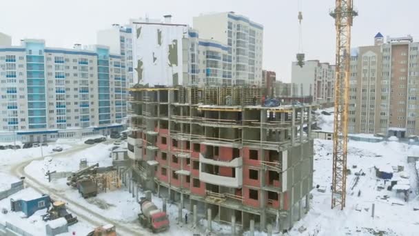 Construction d'une maison, aérienne, copter shoot — Video