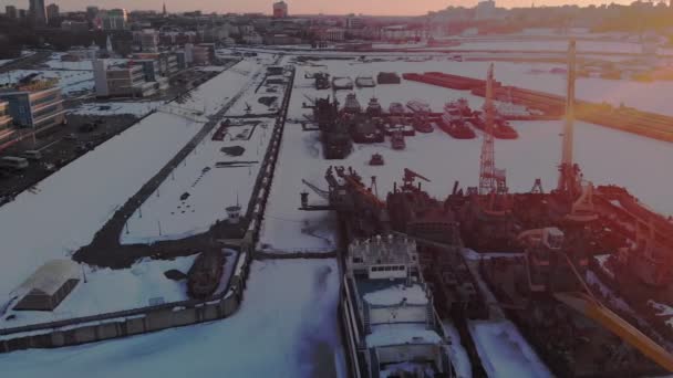 Condición de invierno de los buques logísticos, tiro aéreo — Vídeo de stock