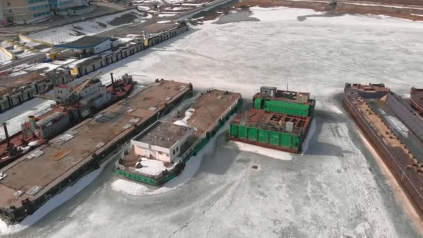 Winter standing of logistic ships, aerial filming — 비디오