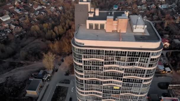 High-Rise glas Business Building, lucht schieten — Stockvideo