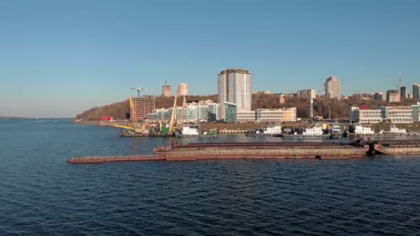 Flight over the river port, aerial shooting — Stock Video