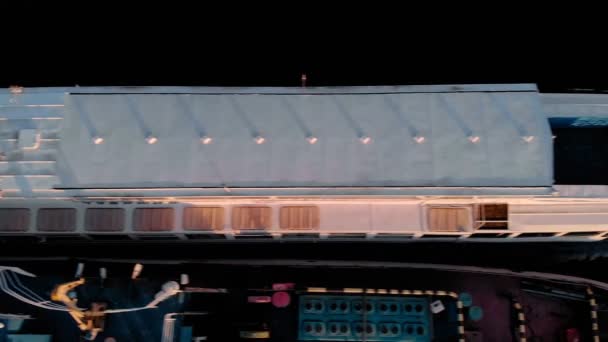 survol du port fluvial, prise de vue aérienne 