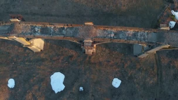 Vecchio ponte ferroviario storico, ripresa aerea da quadrocopter — Video Stock