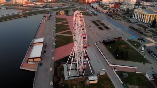 Survol de la grande roue, prise de vue aérienne — Video