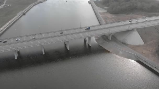 Ponte rodoviária, imagens aéreas de um helicóptero — Vídeo de Stock