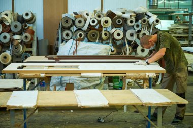 kapıların laminasyonu, kaplama çizimi, iç ve metal kapı imalatı