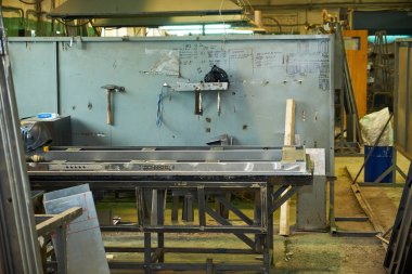 çelik kapı imalatı, metal kapıların kaynağı, üretim