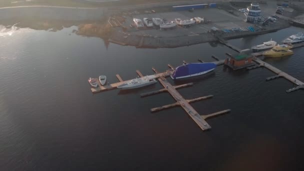 survol du port fluvial, prise de vue aérienne 