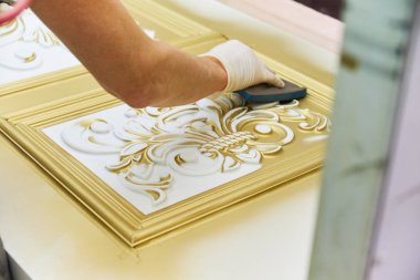 kapı boyama, metal kapı üretimi