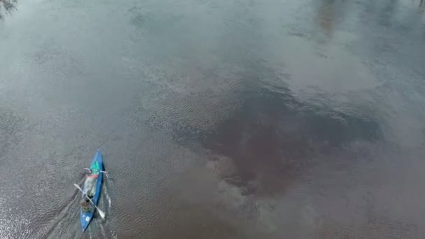 Rafting de rio. Tiro de ar do drone — Vídeo de Stock