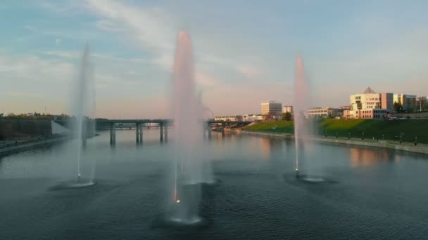 High fountains at sunset. Air shooting from the drone — Stock Video