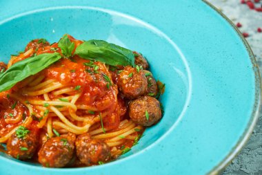 Et li makarna. Güzel servis yemekleri. Restoran menüsü