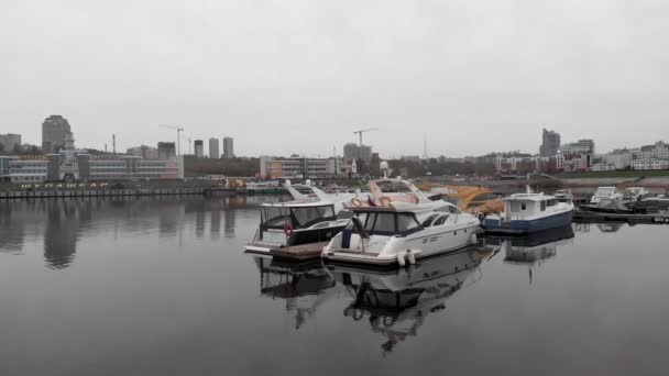 Jetty boats on the river. Air shooting from the drone — Stock Video