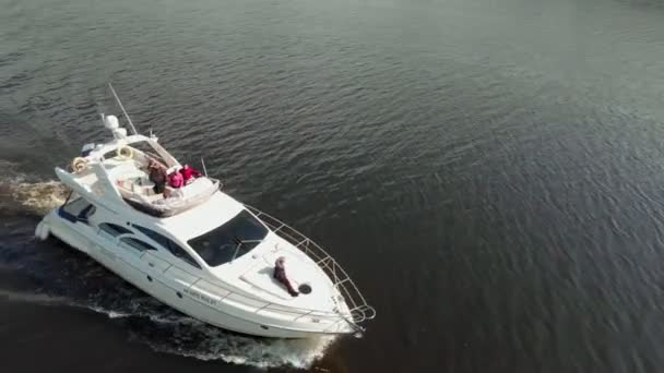 川にヨット夏。空中撮影 — ストック動画