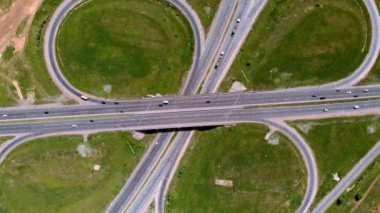 Otoyol, kavşak. Havadan çekim