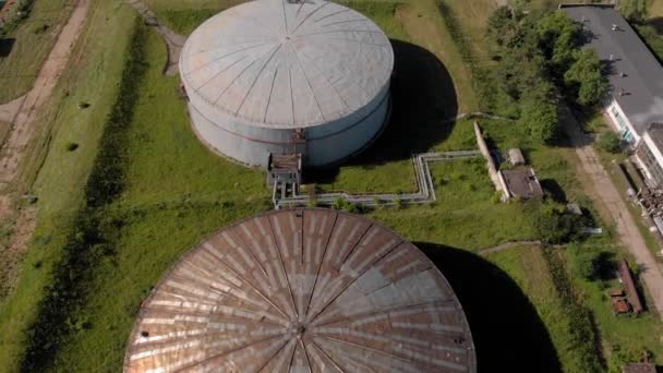 Olie opslag zomer antenne Survey — Stockvideo