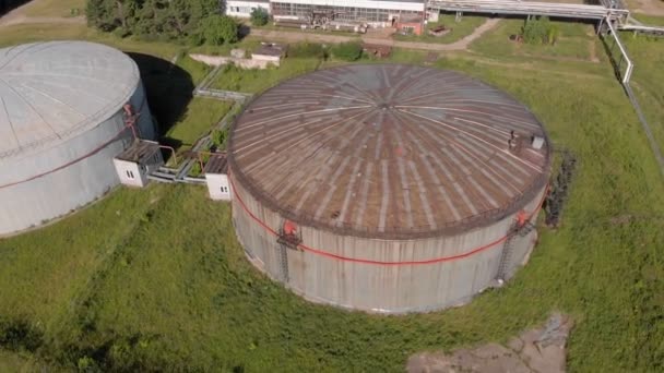 Almacenamiento de aceite estudio aéreo de verano — Vídeo de stock