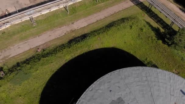 Sommer-Luftaufnahme zur Öllagerung — Stockvideo