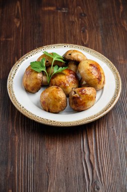 Izgara champignons . restoran menüsü 