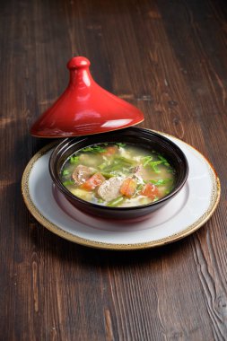 Sığır çorbası. Restoran menüsü