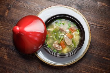 Sığır çorbası. Restoran menüsü