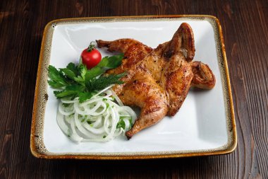 Izgara tavuk. restoran menüsü