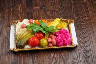 Sebze turşusu. Menü