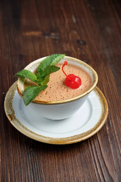 Chocolade dessert mousse. Catering menu — Stockfoto