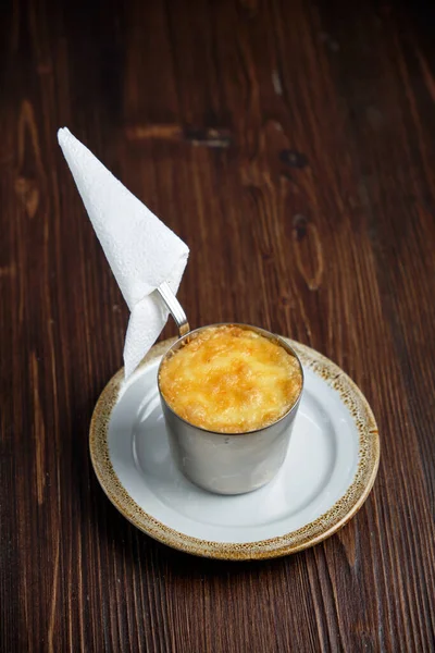 Güveçte Julienne. yemek menüsü