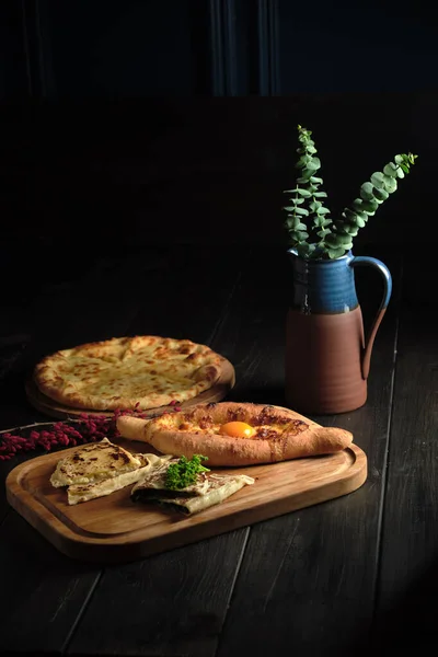 Adjarian Khachapuri. yemek menüsü