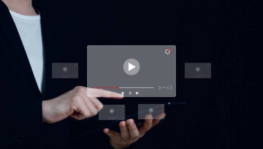çevrimiçi yayın videosunu izle. çevrimiçi eğlence yayını izlemek, video izlemek ve konser izlemek, müzik dinlemek, çevrimiçi öğrenim.
