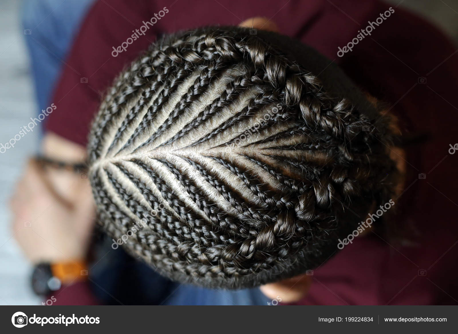 Dos D'un Homme Tressé Fines Tresses Une Coiffure Créative — Photo