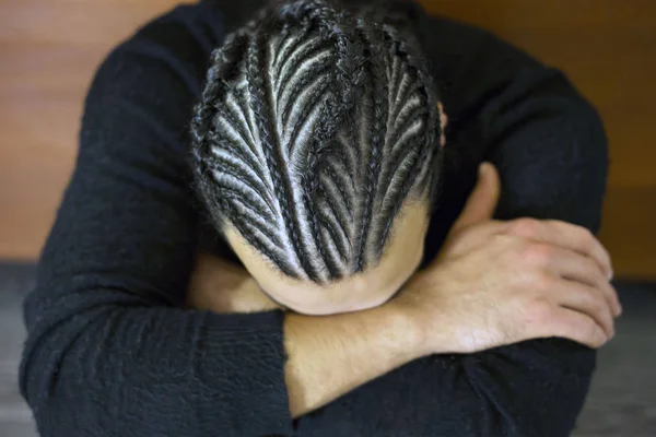 Small Braids His Head Man Face Covered Dark Hair Schot — Stock Photo, Image