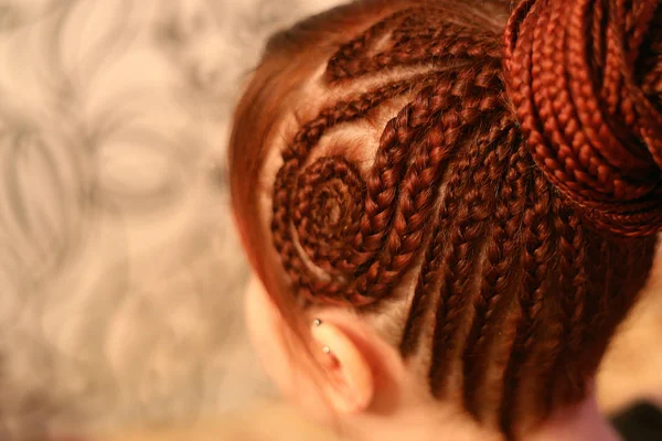 Fondo Trenzas Africanas Fondo Texto Primer Plano Trenzas Peluqueros Juveniles — Foto de Stock